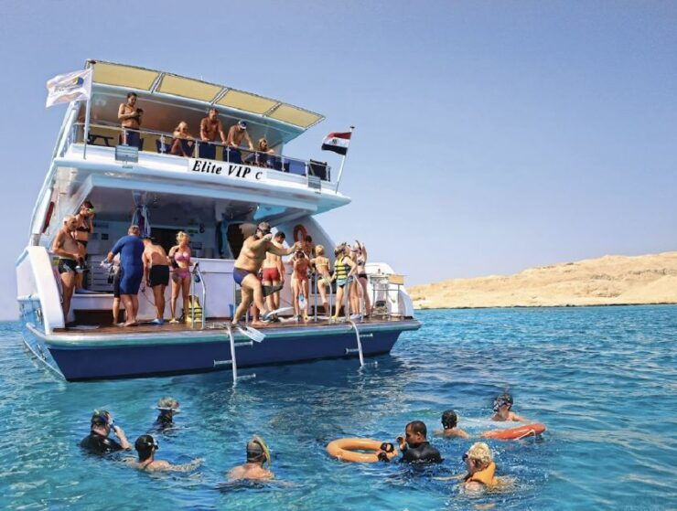 Cairo: Premium Yacht Cruise & Lunch With Optional Pickup - Experience Highlights