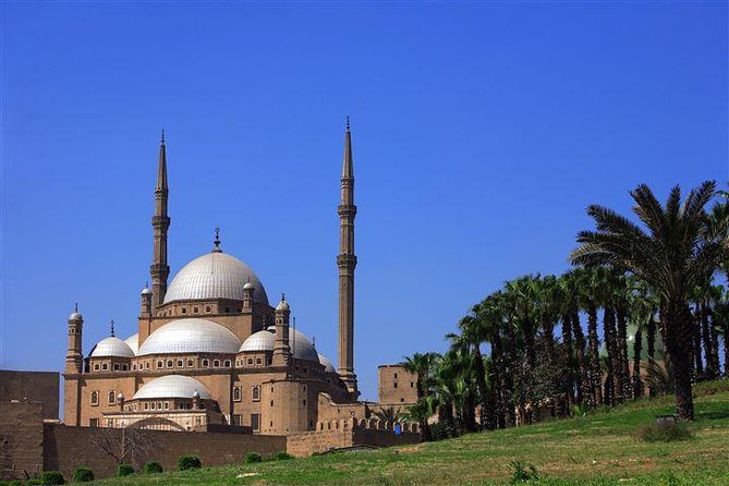 Cairo Private Day Tour to Egyptian Museum Citadel and Khan Khalili Bazaar - Tour Overview