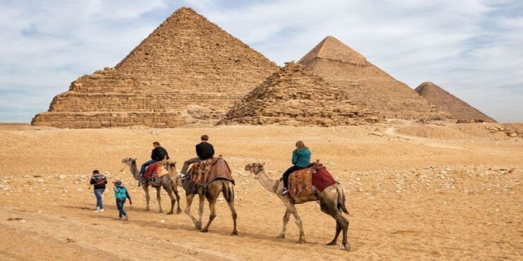 Cairo: Shared Half-Day Tour of the Pyramids of Giza &Guide - Experience Highlights