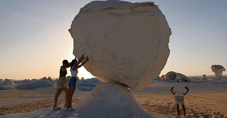 Cairo: White Desert and Bahariya Oasis Private Day Tour - Itinerary Details