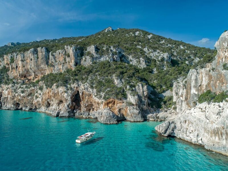 Cala Gonone: Cala Luna and Cala Sisine Boat Tour - The Sum Up