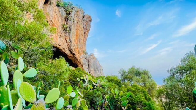 Cala Millor: Cavemen, Cave on a Mountain,Fun Game and Hike - Route Information