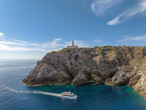 Cala Ratjada: Afternoon Boat Trips With Drinks and Snacks - Customer Feedback and Reviews