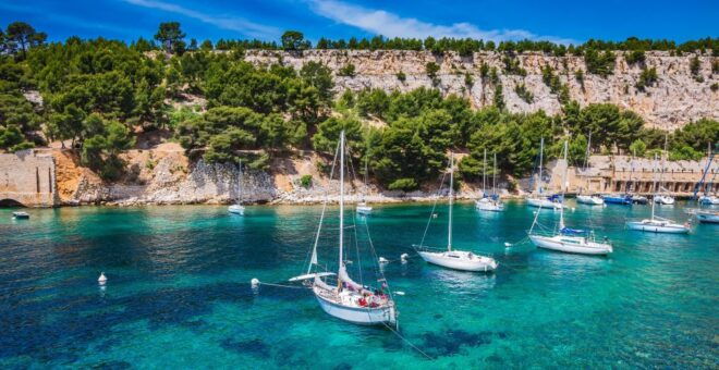 Calanques of Cassis, Aix-en-Provence & Wine Tasting Day Tour - Customize the Tour for a Private Group
