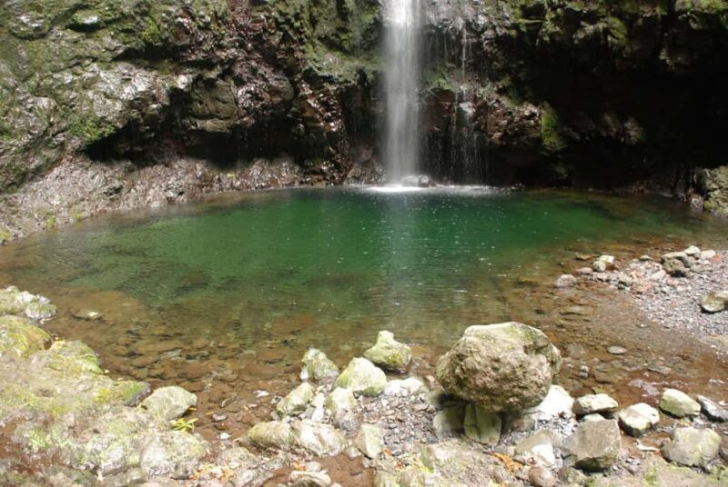 Caldeirão Verde: Queimadas PR9 Transfer Hike - The Real Value of the Tour