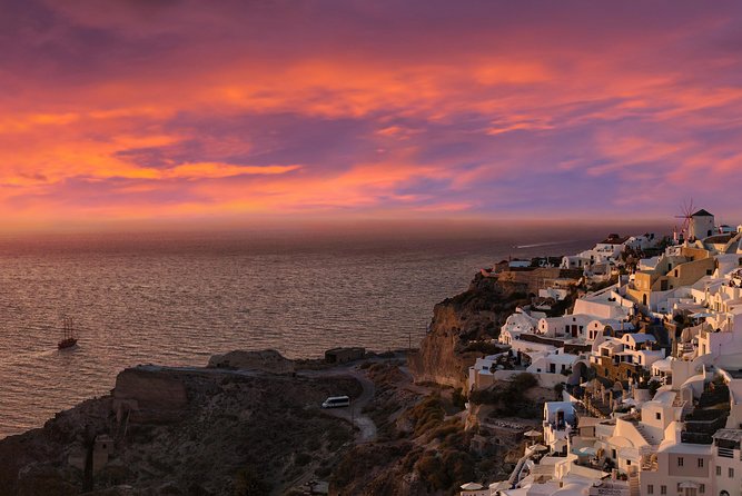 Caldera & Oia Sunset With King Thiras Boat - Cancellation Policy
