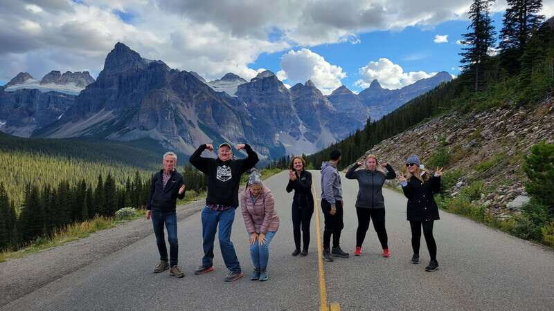 Calgary: 2-Day Banff National Park Highlights Summer Tour - An In-Depth Look at the Banff 2-Day Highlights Tour