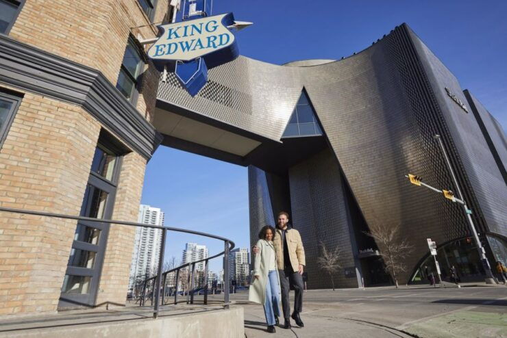 Calgary: 3-hour Tips-Based City Walking Tour - Key Highlights