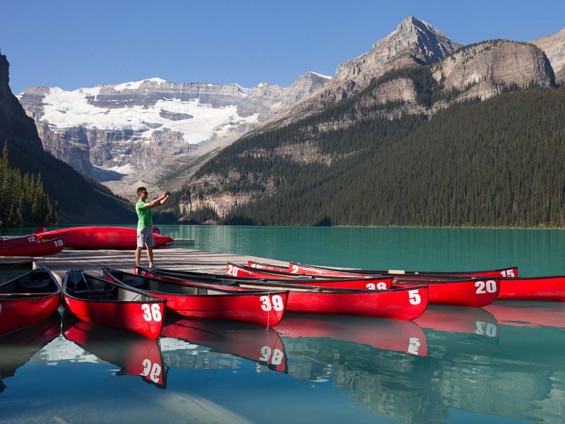Calgary Banff Gondola & Lake Louise Full-Day National Park Tour - Guides can make a packed schedule feel human