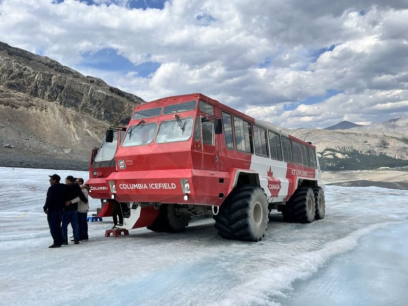 Calgary Columbia Icefield & Peyto Lake Full-Day Adventure - Key points to weigh before booking