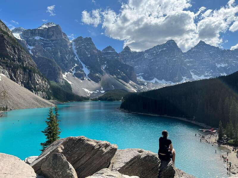 Calgary: Lake Louise, Moraine Lake, & Emerald Lake Tour - An In-Depth Look at the Tour Experience