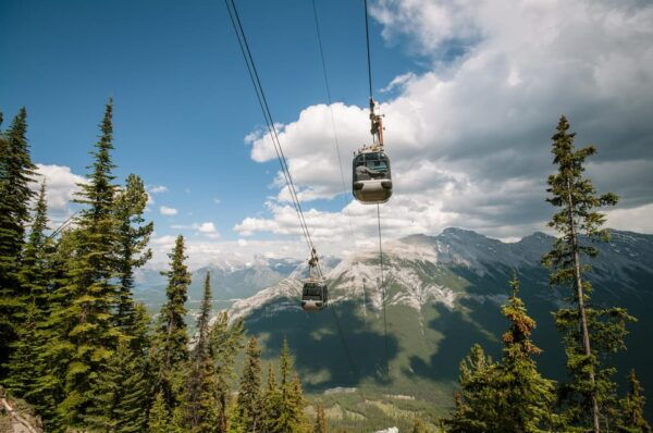 Calgary: Lake Minnewanka, Gondola, Banff, & Hotsprings Tour - Frequently Asked Questions