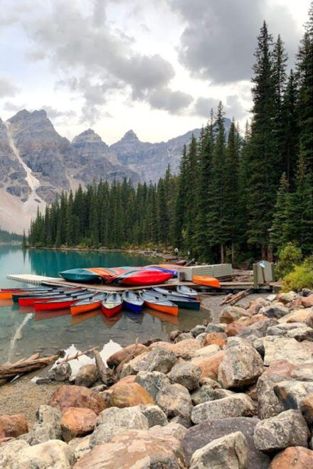 Calgary: Moraine Lake, Lake Louise, & Emerald Lakes Day Trip - Spectacular Scenery