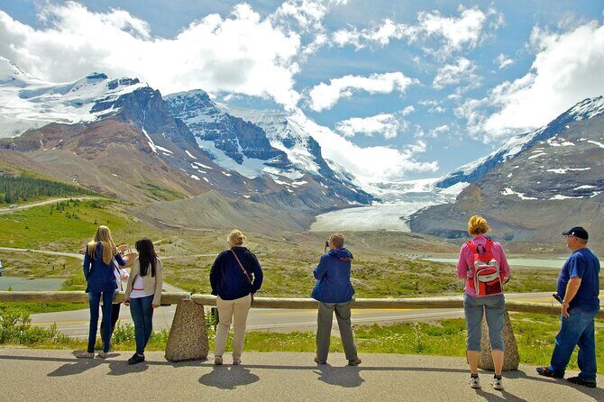 Calgary to Jasper: Ultimate Canadian Rockies Experience - An In-Depth Look at the Itinerary