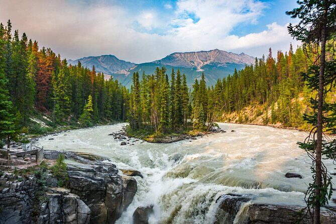 Calgary to Jasper: Ultimate Canadian Rockies Experience - Who Is This Tour Best For?