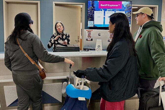 Calgary YYC Airport: Affordable Shared Shuttle to Banff & Canmore - Why This Shuttle is Worth Considering