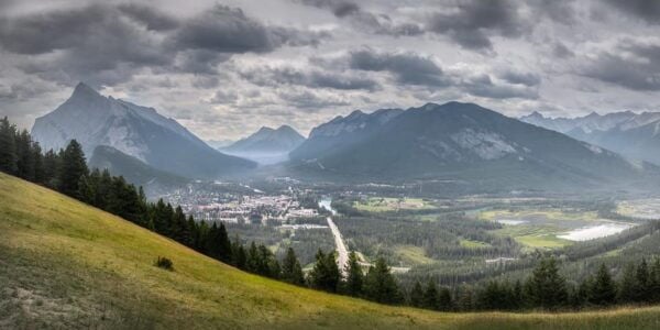 Calgary'S Day Trip: Banff, Johnston Canyon & Lake Louise - Customer Reviews