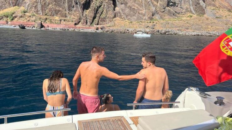 Calheta: Private Charter – Aestus Luxury Boat - Experience Highlights on the Private Charter