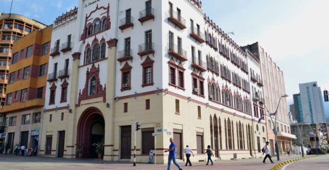 Cali: Three Hours Walking Cali City Discovery Tour - Additional Details and Meeting Point