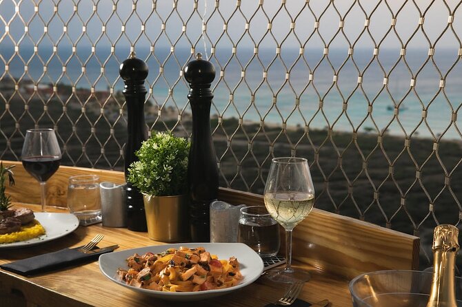 California Lighthouse Dining Experience in Aruba - Overview of the Experience