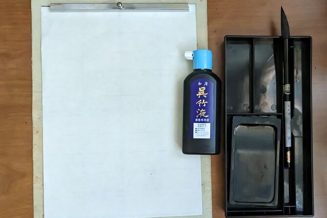 Calligraphy Class, Give the Gift of Professional Work. Ginza Area - Calligraphy Lesson With Professional Instructor