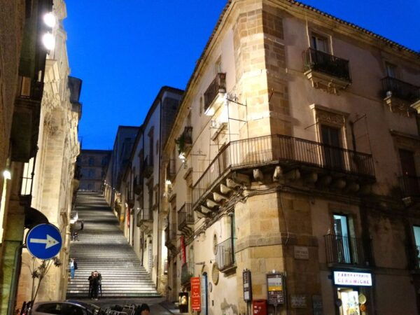 Caltagirone: Traditional Ceramic Town Walking Tour - Visit Attractions and Landmarks