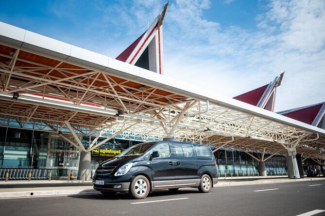 Cambodia Taxi Services 100% Private - The Experience of the Drivers