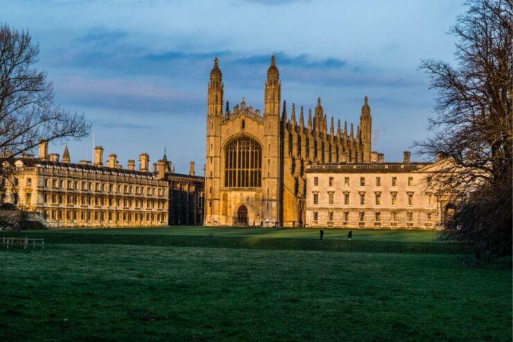 Cambridge: Discovery Walk & Reading Walking Tour - Tour Details