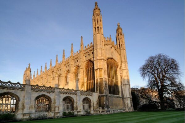 Cambridge: Discovery Walk & Reading Walking Tour - Directions