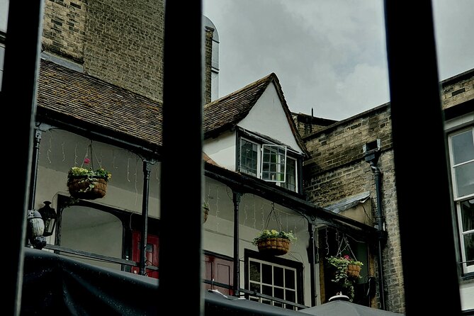 Cambridge Ghosts and Haunted History Walking Tour - Negative Reviews and Host Responses