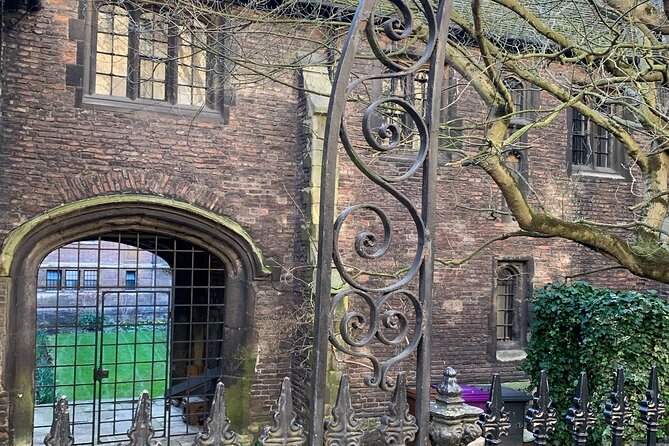 Cambridge Ghosts and Haunted History Walking Tour - The Sum Up