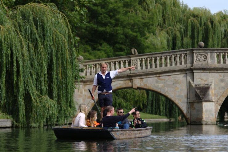 Cambridge: Guided Shared River Punting Tour - About the Activity