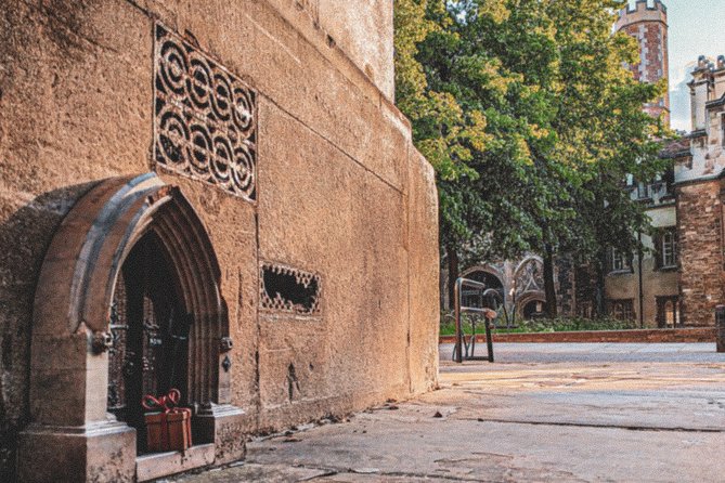 Cambridge Instagram Self-Guided Tour - Top Photo Spots - Overview and Features