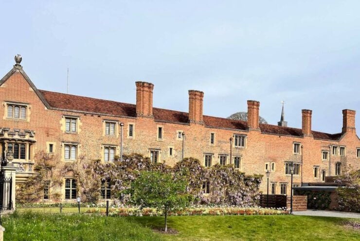 Cambridge: Self-Guided Colleges Walking Tour and Sightseeing - Experience
