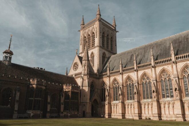 Cambridge: Self-Guided Walking Tour With Mobile App - Customer Feedback and Support