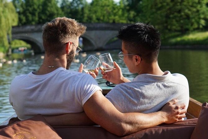 Cambridge - Shared Punting Tour - Tour Details