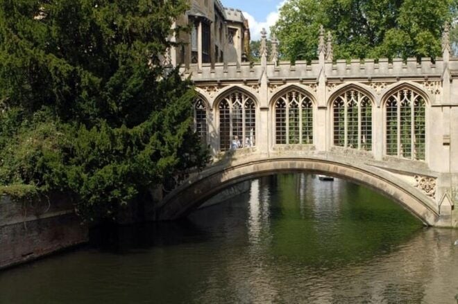 Cambridge: Sightseeing Walking Tour With a Local Guide - Booking Information