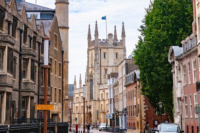Cambridge Tour App, Hidden Gems Game and Big Britain Quiz (1 Day Pass) UK - Participate in the Hidden Gems Game
