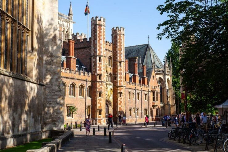 Cambridge: University Alumni Tour With Kings College Option - Experience
