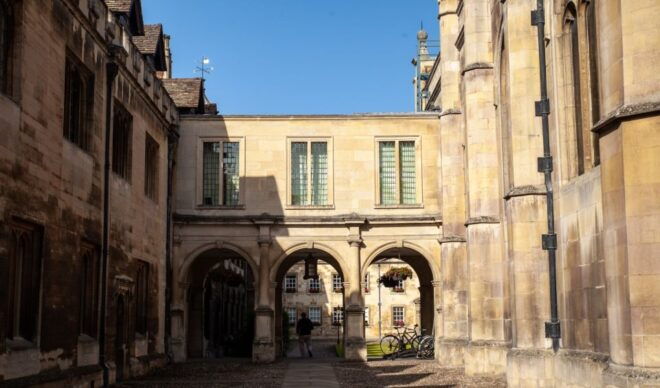Cambridge: University Alumni Tour With Kings College Option - Inclusions