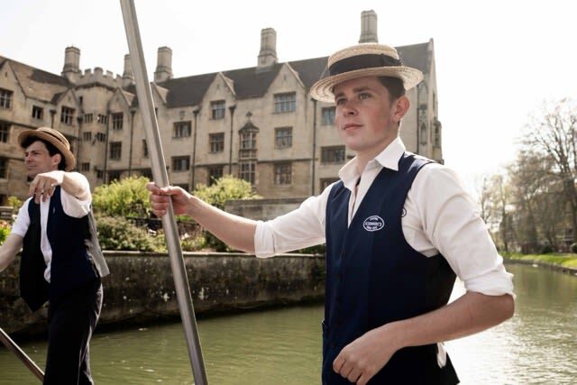 Cambridge University & River Cam Half-Day Tour with Punting - The punt: Cambridge from water level