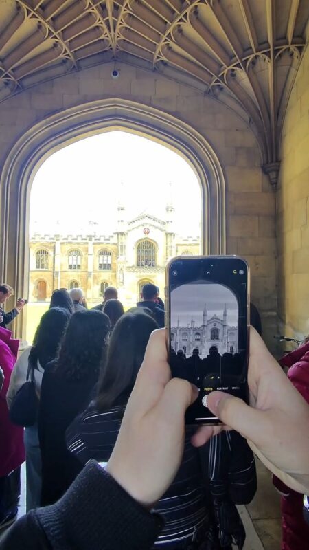Cambridge University Walking & Punting Tour with Kings College - A walking tour with a change of pace