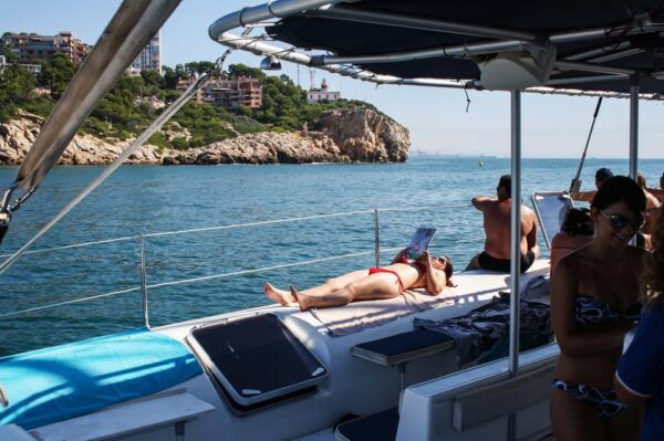 Cambrils: Costa Daurada Sail Catamaran Cruise - Recommended Packing Items