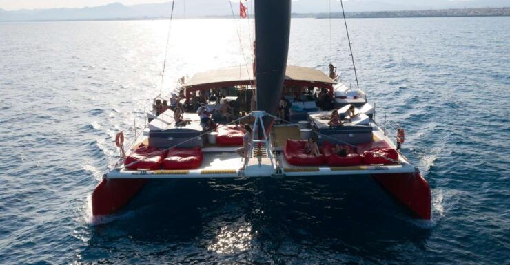 Cambrils: Private Catamaran Luxury 3h Drinks,Snacks Pickup - Pricing and Group Size