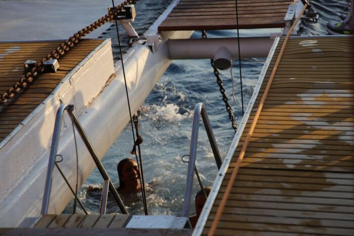 Cambrils: Sunset Catamaran Cruise With Drinks - Frequently Asked Questions