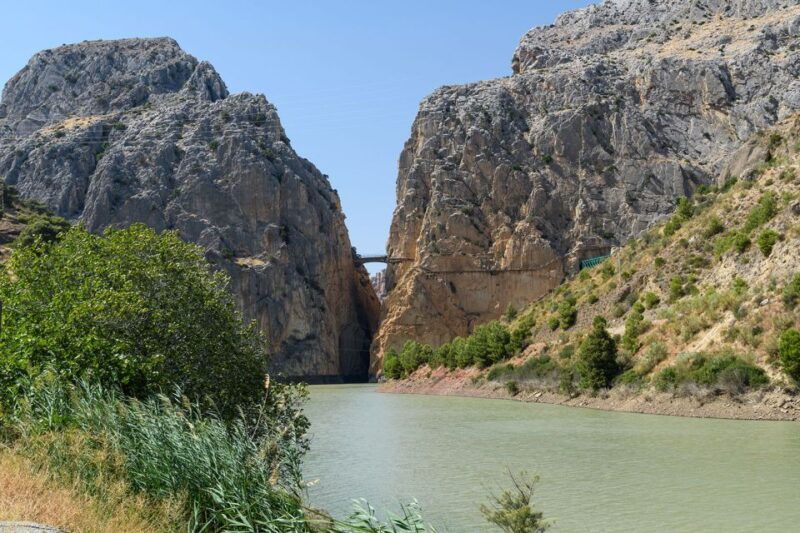 Caminito Del Rey: Guided Tour With 1 Drink and Shuttle Bus - Pricing and Booking