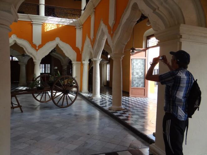 Campeche: Footprints and Whispers Walking City Tour - Guided Walking Experience