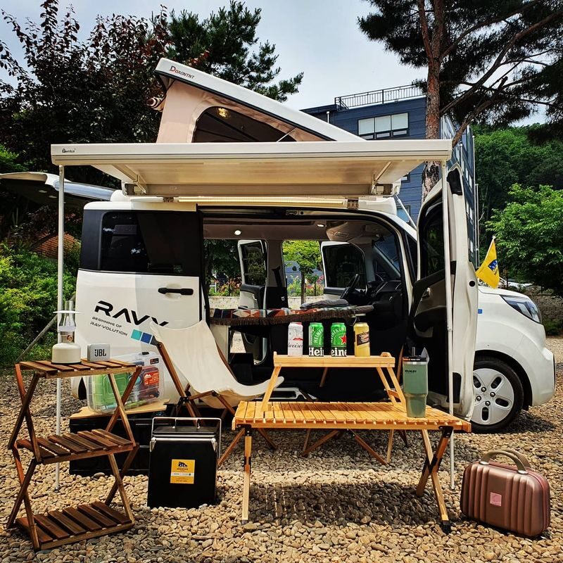 CampingCar Package Including NETFLIX TV,camping equipment full set - A Gimpo pickup, then your own camping route