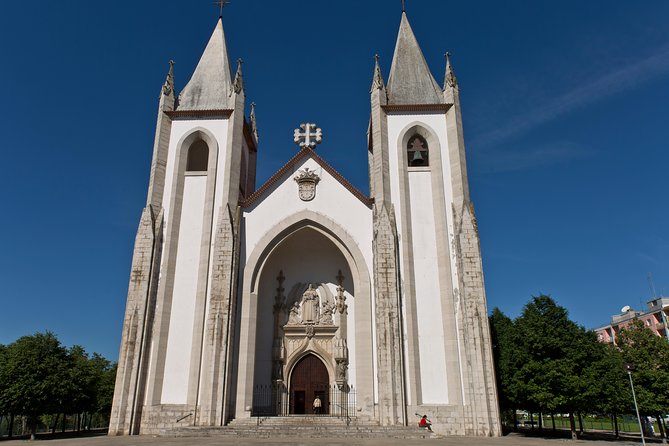 Campo De Ourique - Lisbon Coolest Quarter - Exploring the Cobblestone Streets