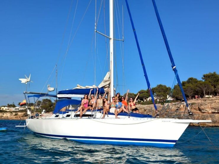 Can Pastilla: Sailboat Tour With Snorkeling, Tapas & Drinks - Experience Highlights